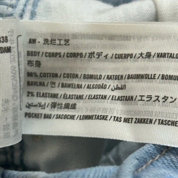 Hollister Sz 2R Strawberry Embroidered Low Rise Relaxed Straight Jeans - Picture 10 of 16